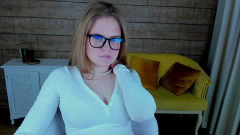 SelinSwarovski online show from January 21, 2:43 am