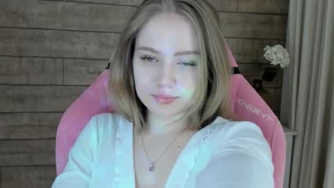 SelinSwarovski online show from October 6, 4:26 pm