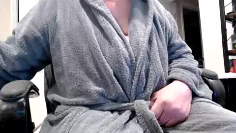 selkie2s online show from March 21, 3:26 pm