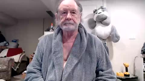 selkie2s online show from April 24, 6:43 pm