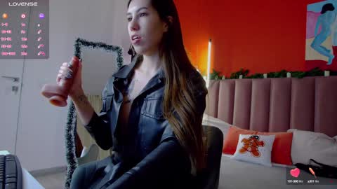 Nicole online show from December 10, 1:54 am