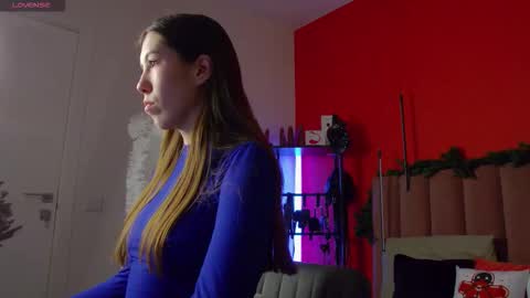 Nicole online show from December 22, 1:46 am