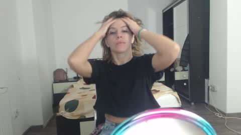 Snapshot of sellena_angels chatting on January 21, 7:37 am sellena_angels online show from January 21, 7:37 am