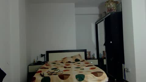 Snapshot of sellena_angels chatting on January 22, 5:49 pm sellena_angels online show from January 22, 5:49 pm