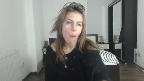 Snapshot of sellena_angels chatting on January 28, 8:57 am sellena_angels online show from January 28, 8:57 am
