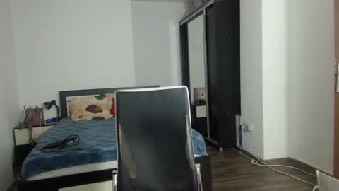 Snapshot of sellena_angels chatting on February 24, 4:04 pm sellena_angels online show from February 24, 4:04 pm