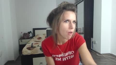 Snapshot of sellena_angels chatting on March 10, 7:29 pm sellena_angels online show from March 10, 7:29 pm