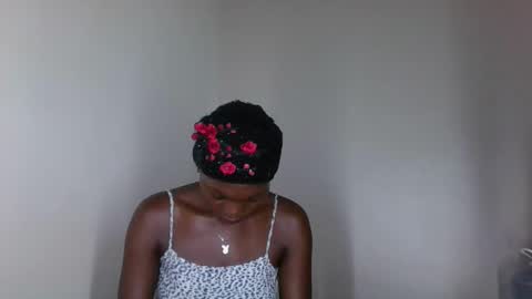 Snapshot of sellinprinces chatting on October 18, 11:55 am sellinprinces online show from October 18, 11:55 am