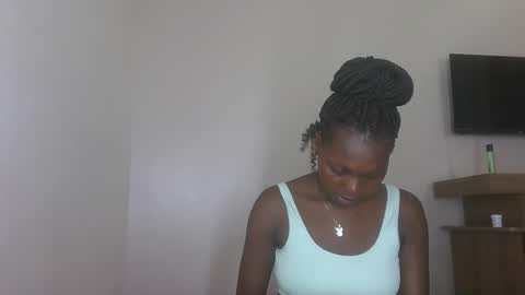 Snapshot of sellinprinces chatting on November 9, 7:01 pm sellinprinces online show from November 9, 7:01 pm