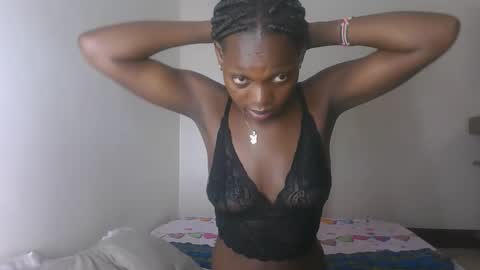 Snapshot of sellinprinces chatting on November 13, 4:17 pm sellinprinces online show from November 13, 4:17 pm