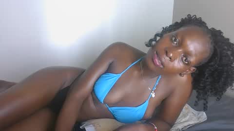 Snapshot of sellinprinces chatting on November 26, 7:15 pm sellinprinces online show from November 26, 7:15 pm