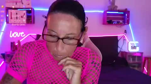 Selvaggia Del Caribe online show from January 13, 8:37 pm