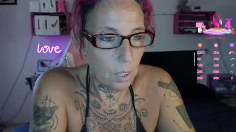 Snapshot of selvaggia_del_caribe chatting on September 27, 5:40 pm Selvaggia Del Caribe online show from September 27, 5:40 pm