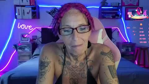 Snapshot of selvaggia_del_caribe chatting on November 11, 5:13 pm Selvaggia Del Caribe online show from November 11, 5:13 pm