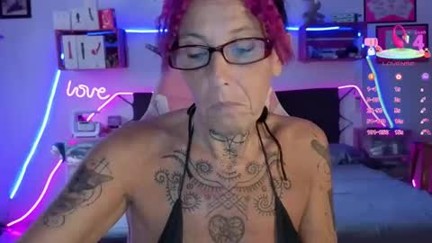 Snapshot of selvaggia_del_caribe chatting on November 13, 6:07 pm Selvaggia Del Caribe online show from November 13, 6:07 pm