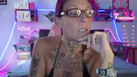 Snapshot of selvaggia_del_caribe chatting on November 14, 6:39 pm Selvaggia Del Caribe online show from November 14, 6:39 pm