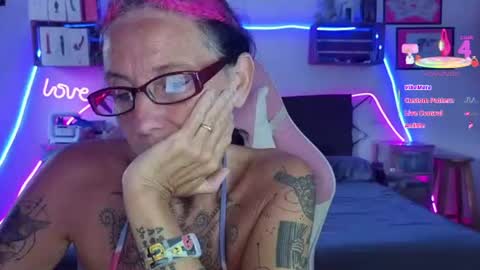 Selvaggia Del Caribe online show from June 29, 5:24 pm