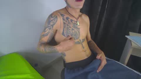 sem_alas online show from January 13, 4:28 am