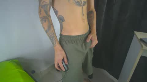 sem_alas online show from February 26, 2:59 am