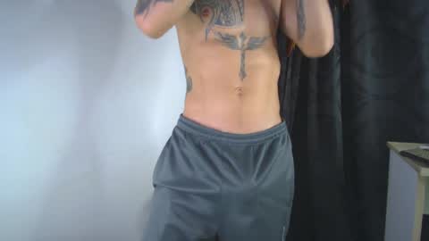 sem_alas online show from April 26, 4:54 am