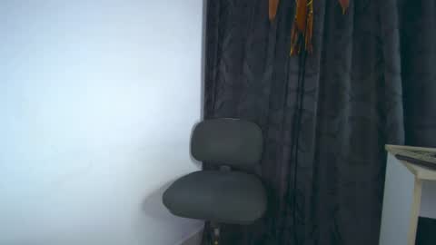sem_alas online show from May 16, 2:30 am
