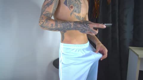 sem_alas online show from May 21, 12:17 am