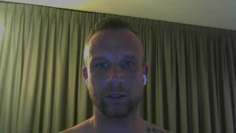 sence08 online show from March 1, 7:49 pm