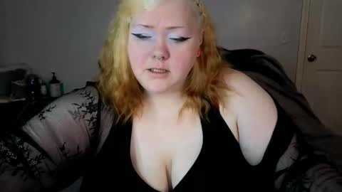 Snapshot of sendforember chatting on March 19, 2:48 am Goddess Ember online show from March 19, 2:48 am