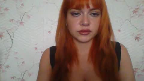 sendmylove_ online show from October 8, 10:46 am
