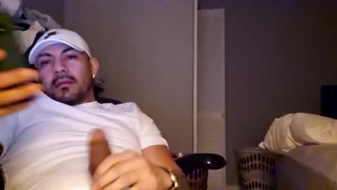 senor49509 online show from December 14, 8:41 am