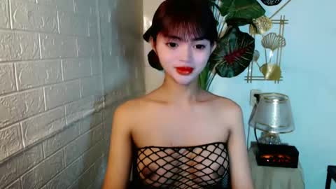 sensational_yeng online show from June 4, 12:55 pm