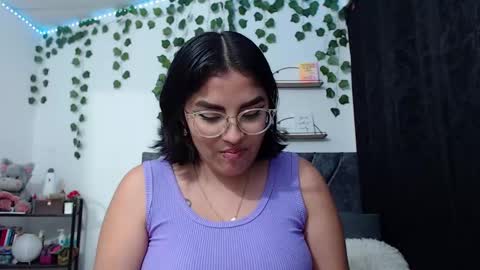 Camille and sophie online show from January 9, 2:01 am
