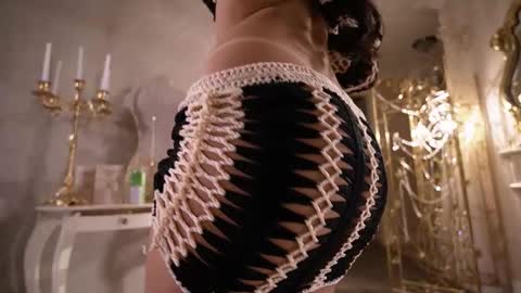 Snapshot of sensual_giaa chatting on February 17, 12:12 pm Gia online show from February 17, 12:12 pm