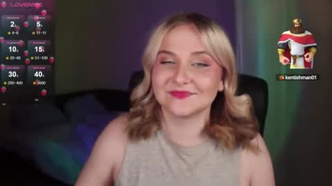 Snapshot of sensual_girrrl chatting on October 2, 7:43 pm Ilona online show from October 2, 7:43 pm