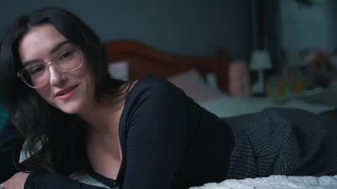 Snapshot of sensual_jassmine chatting on April 20, 1:03 pm Jasmine online show from April 20, 1:03 pm