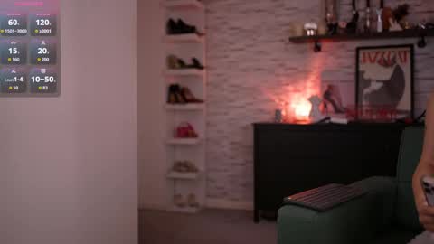 Snapshot of sensual_jassmine chatting on May 29, 12:47 pm Jasmine online show from May 29, 12:47 pm