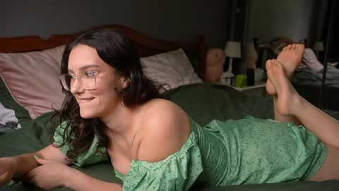 Snapshot of sensual_jassmine chatting on June 8, 2:06 pm Jasmine online show from June 8, 2:06 pm