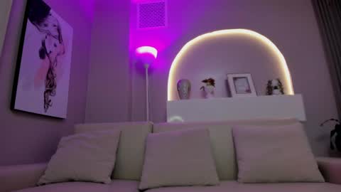 Snapshot of sensual_shanel chatting on April 7, 2:01 am sensual_shanel online show from April 7, 2:01 am