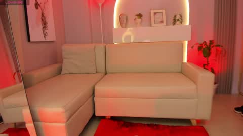 Snapshot of sensual_shanel chatting on April 23, 2:24 am sensual_shanel online show from April 23, 2:24 am