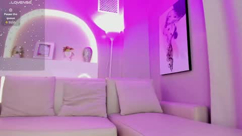 Snapshot of sensual_shanel chatting on May 22, 2:30 am sensual_shanel online show from May 22, 2:30 am