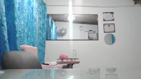I am Hellen online show from September 17, 1:29 am