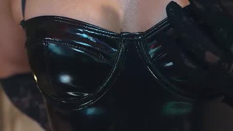 Maria- OF sensual bee online show from October 11, 11:25 pm