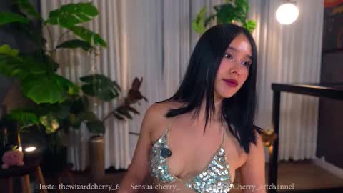 Maria- OF sensual bee online show from January 13, 12:27 am