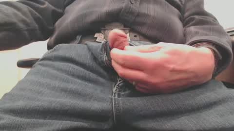 Snapshot of sensualgent69 chatting on January 20, 9:32 pm sensual online show from January 20, 9:32 pm