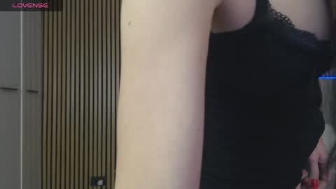 Hallie online show from May 17, 1:51 pm