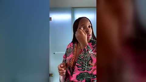 sensualprima online show from February 20, 5:59 am