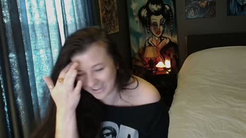 Snapshot of sentfrmheaven chatting on December 14, 2:42 pm Tara online show from December 14, 2:42 pm