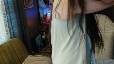 Snapshot of sentfrmheaven chatting on December 27, 1:18 pm Tara online show from December 27, 1:18 pm