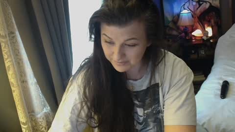 Snapshot of sentfrmheaven chatting on January 4, 3:39 pm Tara online show from January 4, 3:39 pm