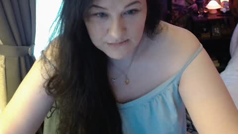 Snapshot of sentfrmheaven chatting on January 24, 1:25 pm Tara online show from January 24, 1:25 pm